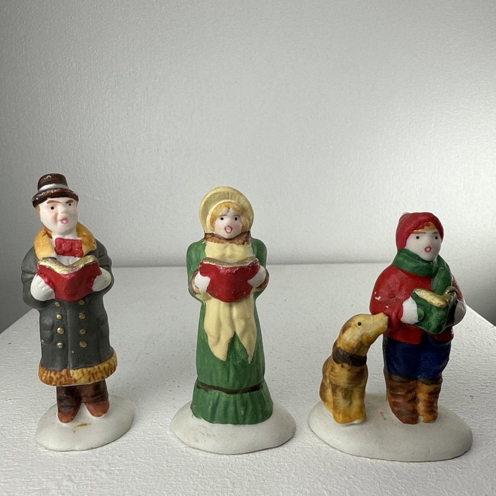 Vtg Lemax Christmas Village Accessories Set Of (3)‎ Carolling On the Common